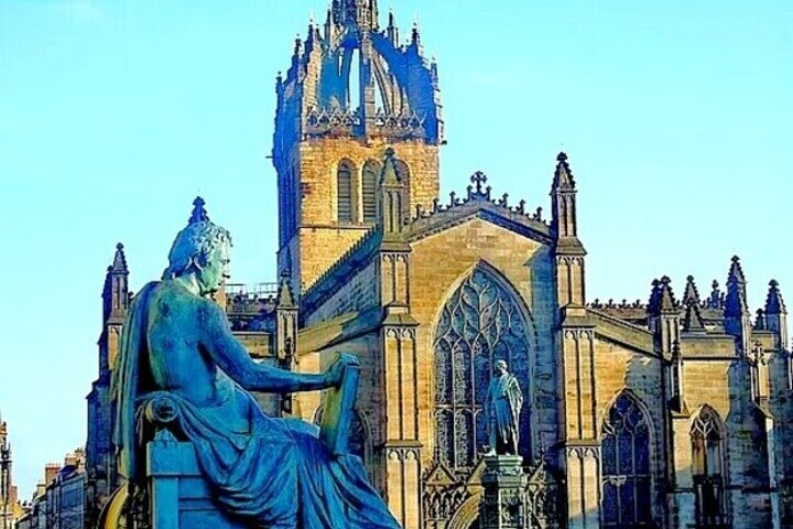 The Best Of Edinburgh's Amazing Old Town - Photo 1 of 11